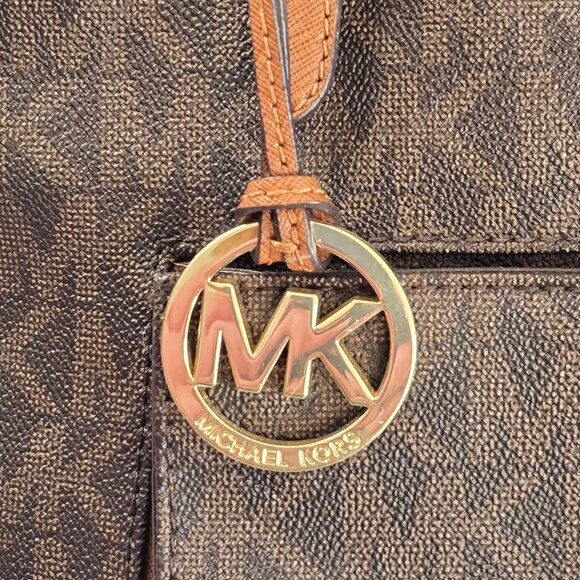 Michael Kors Jet Set Monogram Coated Canvas Tote LG Brown/Tan Front Snap Pocket - Picture 3 of 16